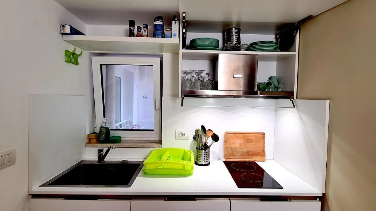 Petite Suite Syracuse Apartment