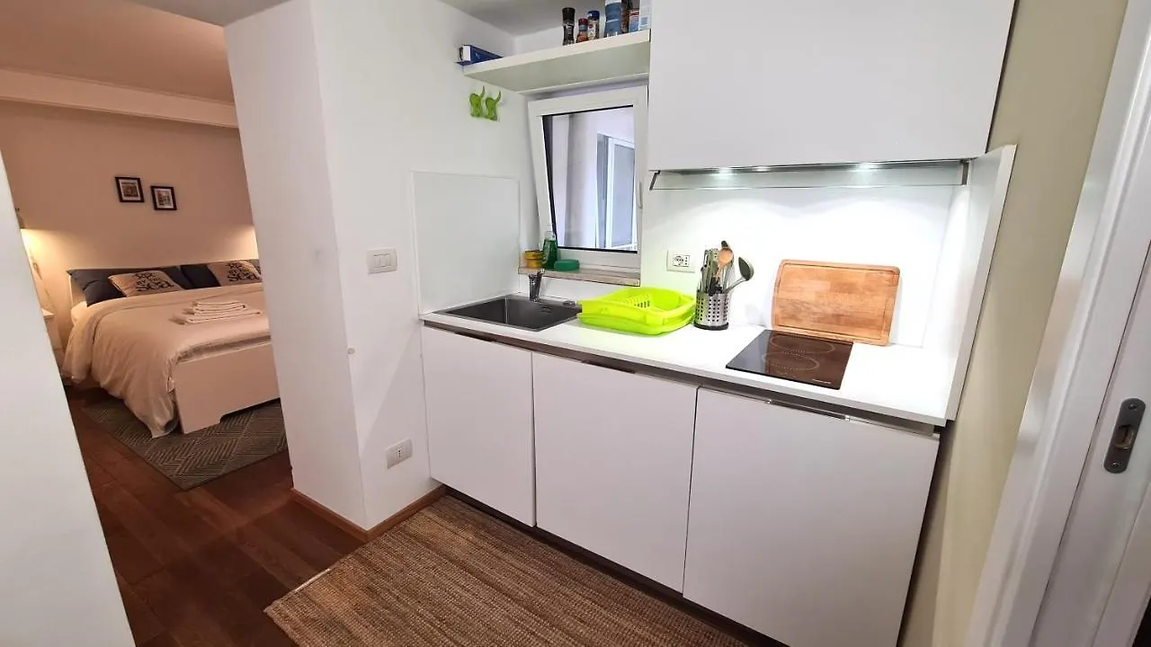 Petite Suite Syracuse Apartment